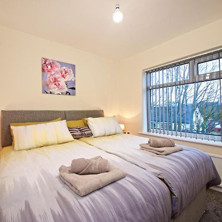 Beautiful Cozy Home With Free Parking Manchester Zewnętrze zdjęcie
