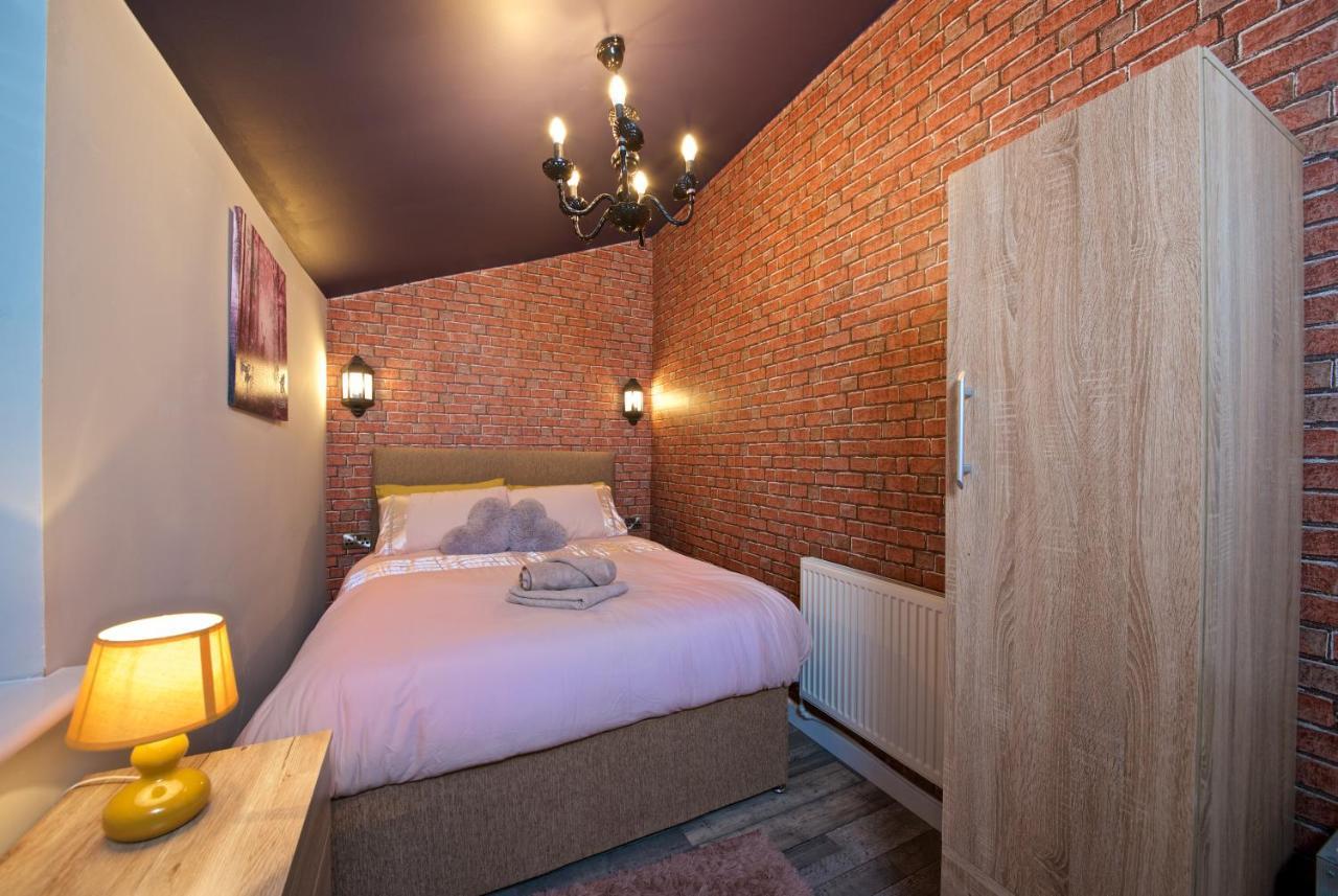 Beautiful Cozy Home With Free Parking Manchester Zewnętrze zdjęcie