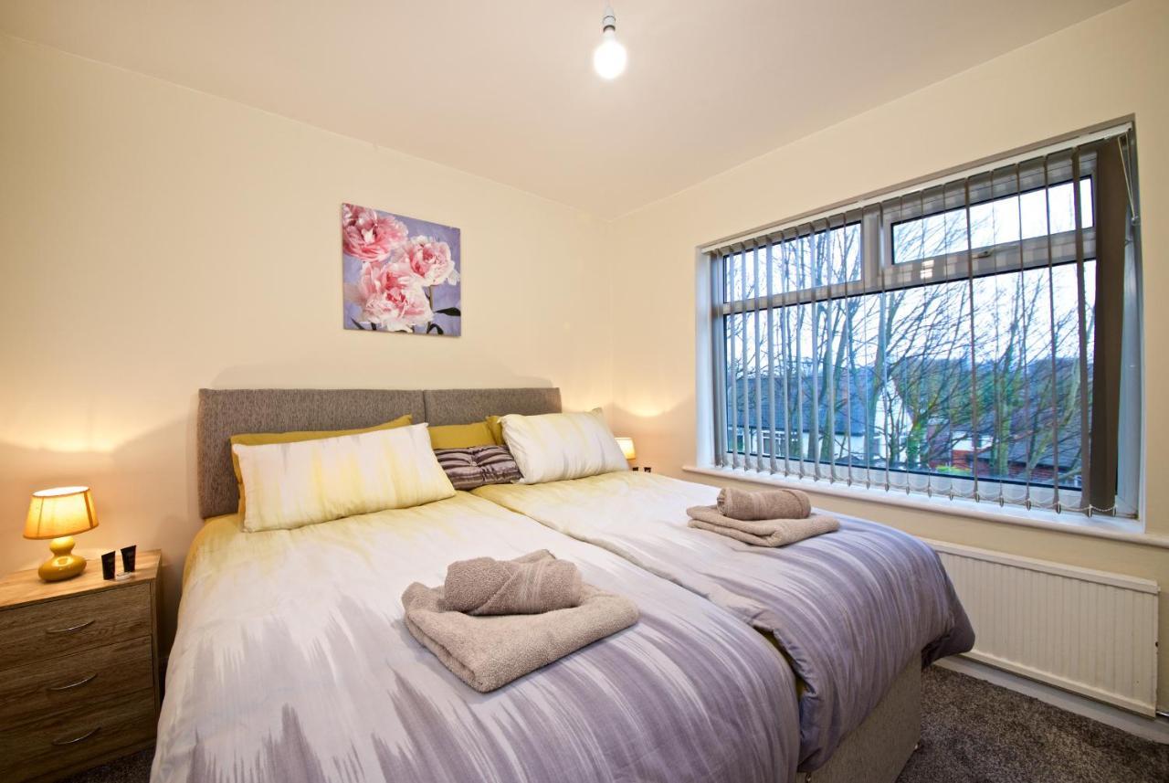 Beautiful Cozy Home With Free Parking Manchester Zewnętrze zdjęcie