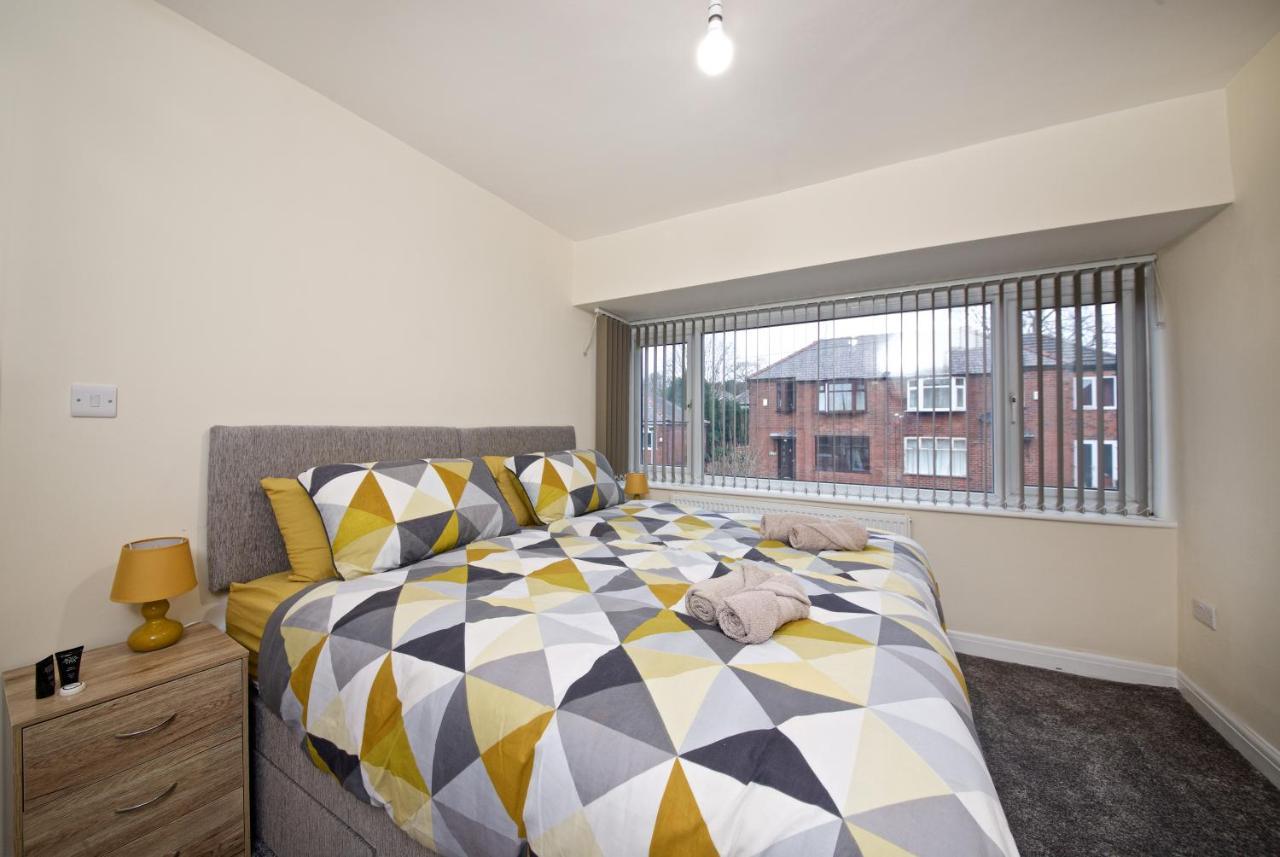 Beautiful Cozy Home With Free Parking Manchester Zewnętrze zdjęcie