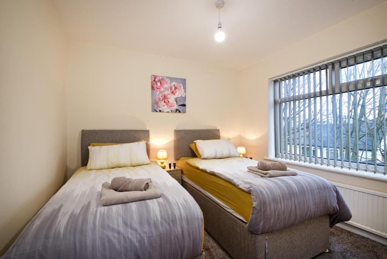 Beautiful Cozy Home With Free Parking Manchester Zewnętrze zdjęcie