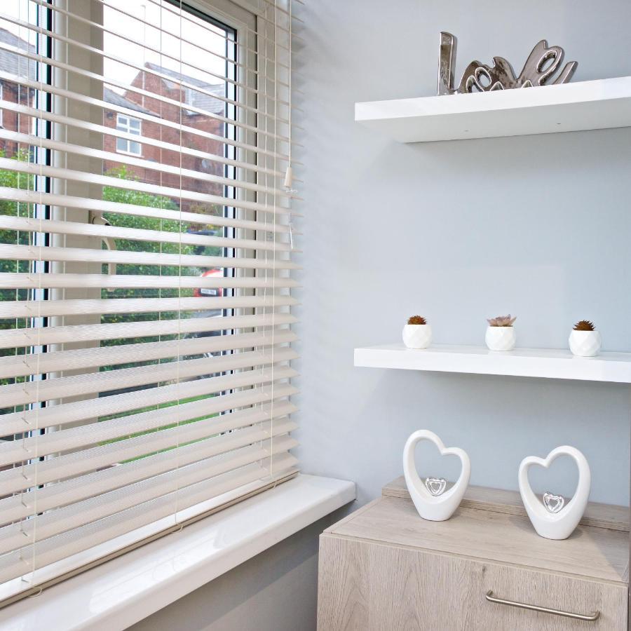 Beautiful Cozy Home With Free Parking Manchester Zewnętrze zdjęcie