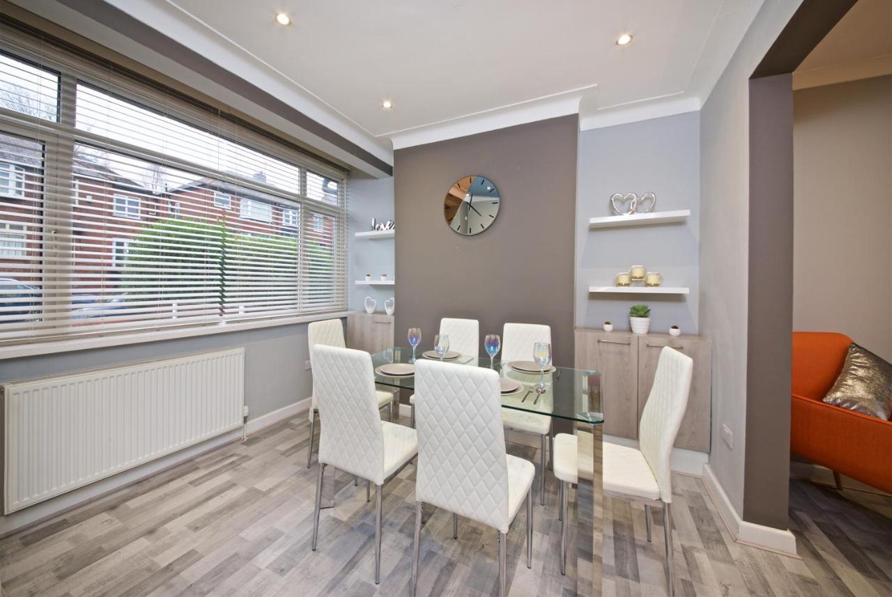 Beautiful Cozy Home With Free Parking Manchester Zewnętrze zdjęcie